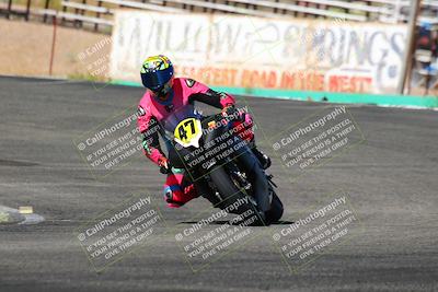 media/Jun-04-2022-WERA (Sat) [[b852bbbd55]]/Practice Races/5-750cc and up novices/